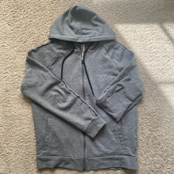 Calvin Klein heavy zip up hoodie - Picture 2 of 4